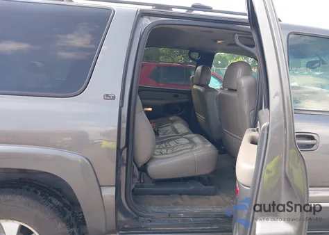 2002 Chevrolet Suburban 1500 Lt z USA, uszkodzony, nr VIN 3GNFK16Z32G322816